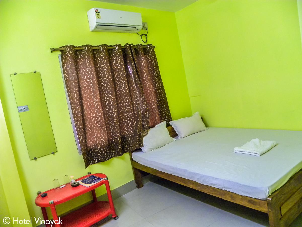 Hotel Vinayak Māldah エクステリア 写真