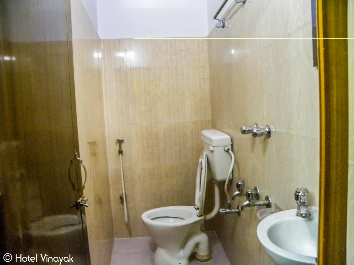 Hotel Vinayak Māldah エクステリア 写真